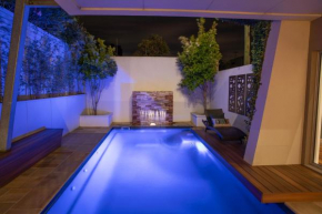 Luxurious Terrace Hideaway with a Heated Pool, Ocean Grove
